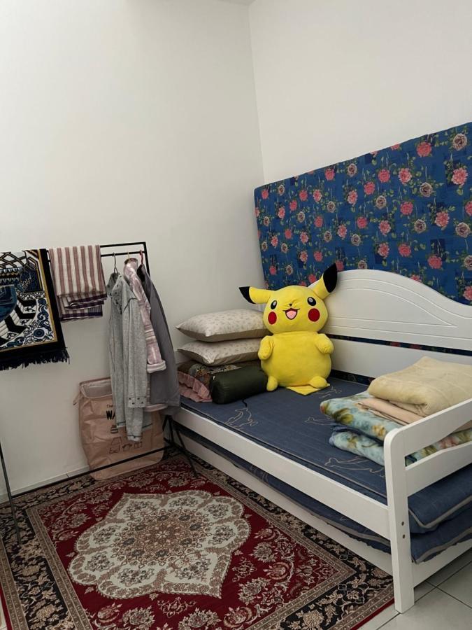 Mieda Rizqi Homestay Kampong Melayu Changkat Larah Exterior photo