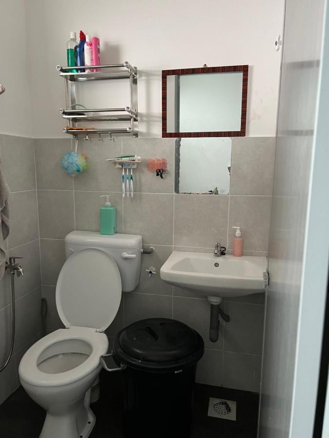 Mieda Rizqi Homestay Kampong Melayu Changkat Larah Exterior photo